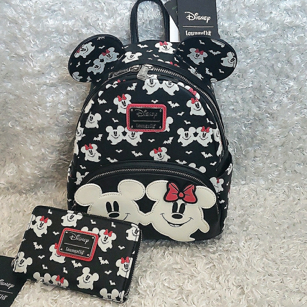 Loungefly Glow in the Dark Mickey and Minnie Ghost Halloween set